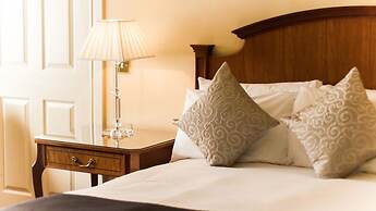 TF Royal Hotel