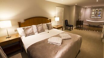 TF Royal Hotel