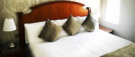 TF Royal Hotel