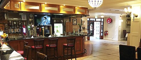 TF Royal Hotel