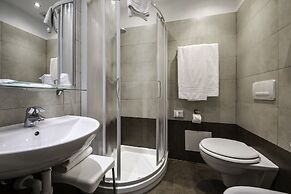 Hotel Elena