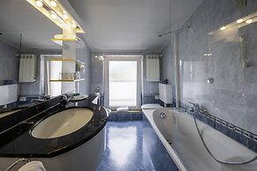 Hotel Elena
