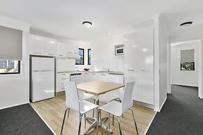 Noosa Lakes Resort