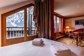 Les Balcons du Savoy