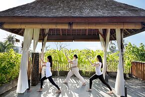 Legian Beach Hotel