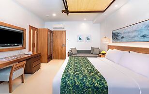 Legian Beach Hotel