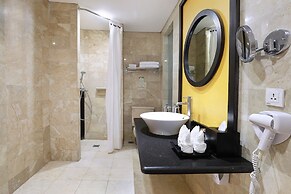 Legian Beach Hotel