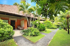Legian Beach Hotel
