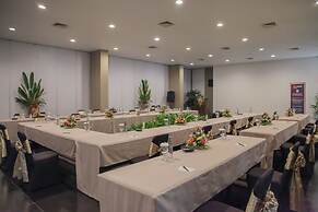 Legian Beach Hotel