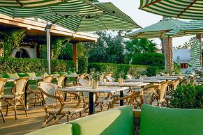 Dubai Marine Beach Resort & Spa