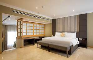 Dubai Marine Beach Resort & Spa