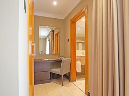 Dubai Marine Beach Resort & Spa