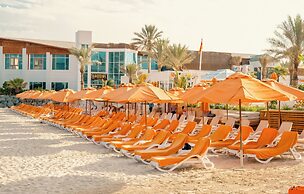 Dubai Marine Beach Resort & Spa
