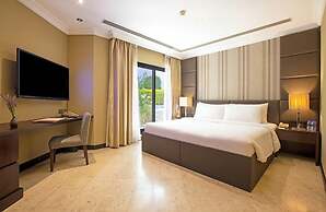 Dubai Marine Beach Resort & Spa
