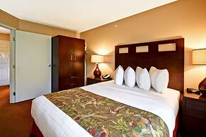 GrandStay Hotel & Suites