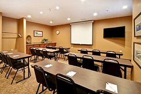 GrandStay Hotel & Suites