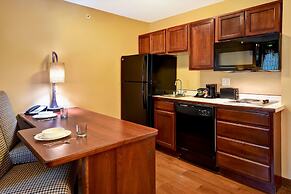 GrandStay Hotel & Suites