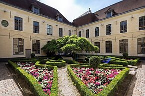 L'Hermitage Gantois, Autograph Collection