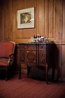 L'Hermitage Gantois, Autograph Collection