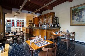L'Hermitage Gantois, Autograph Collection