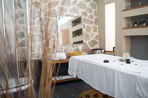 Hotel Antinea Suites & SPA