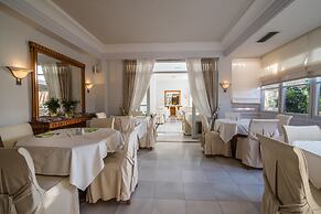 Hotel Antinea Suites & SPA