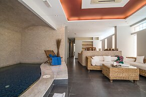 Hotel Antinea Suites & SPA