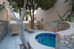 Hotel Antinea Suites & SPA