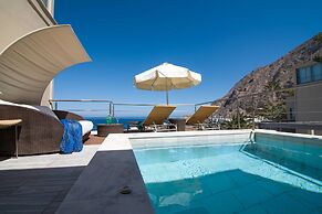 Hotel Antinea Suites & SPA