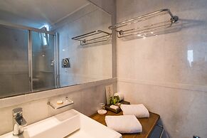 Hotel Antinea Suites & SPA