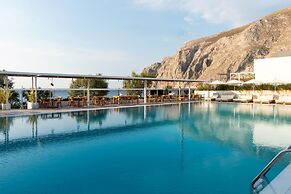 Kamari Beach Hotel