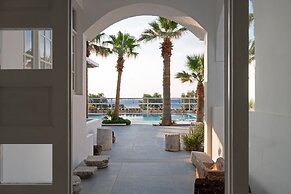 Kamari Beach Hotel