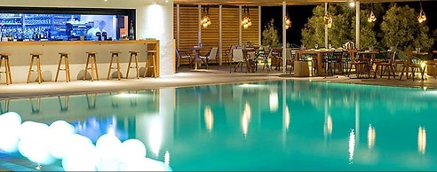 Kamari Beach Hotel