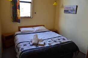 Larchwood Motel