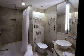 Ramada Plaza by Wyndham Dubai Deira