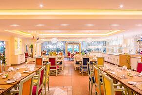 Coral Beach Resort - Sharjah