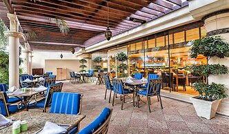 Coral Beach Resort - Sharjah