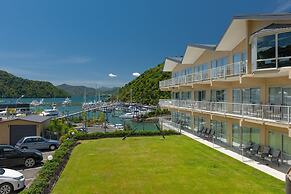 Picton Beachcomber Inn