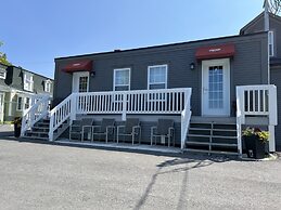 Auberge Du Grand Lac