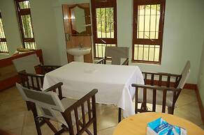 Ngorongoro Villa & Restaurant