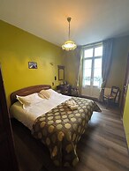 Hotel De Calais