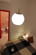 Roma Art Rooms
