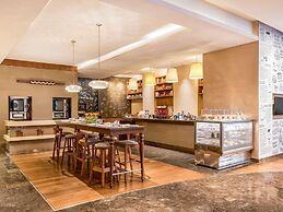 Pullman New Delhi Aerocity Hotel
