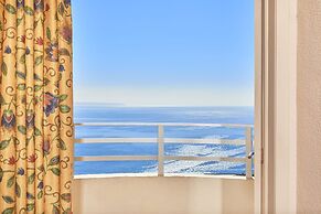 MLL Blue Bay Hotel