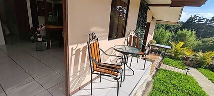 Monteverde Coati & Sloth Studios Apartments