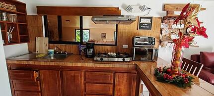 Monteverde Coati & Sloth Studios Apartments