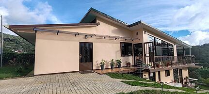 Monteverde Coati & Sloth Studios Apartments