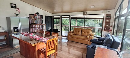 Monteverde Coati & Sloth Studios Apartments