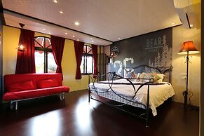 Mystery 13 B&B