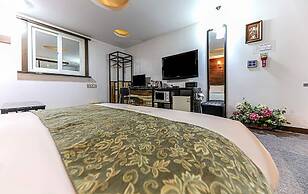 Business Hotel